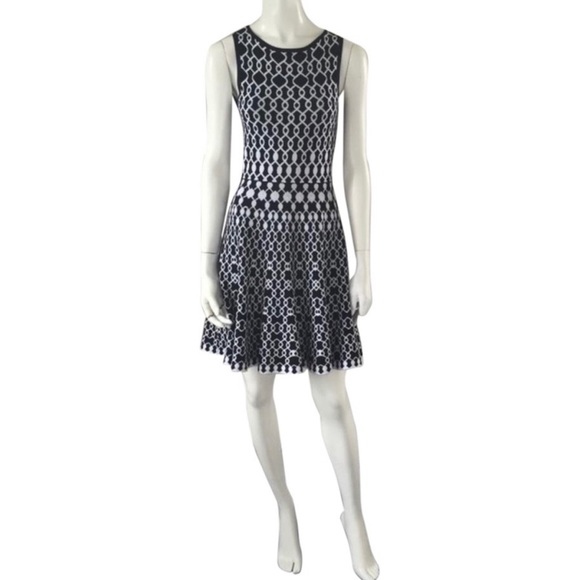 Alice + Olivia Black White Jersey Knit A line Dress SZ M - Picture 3 of 10